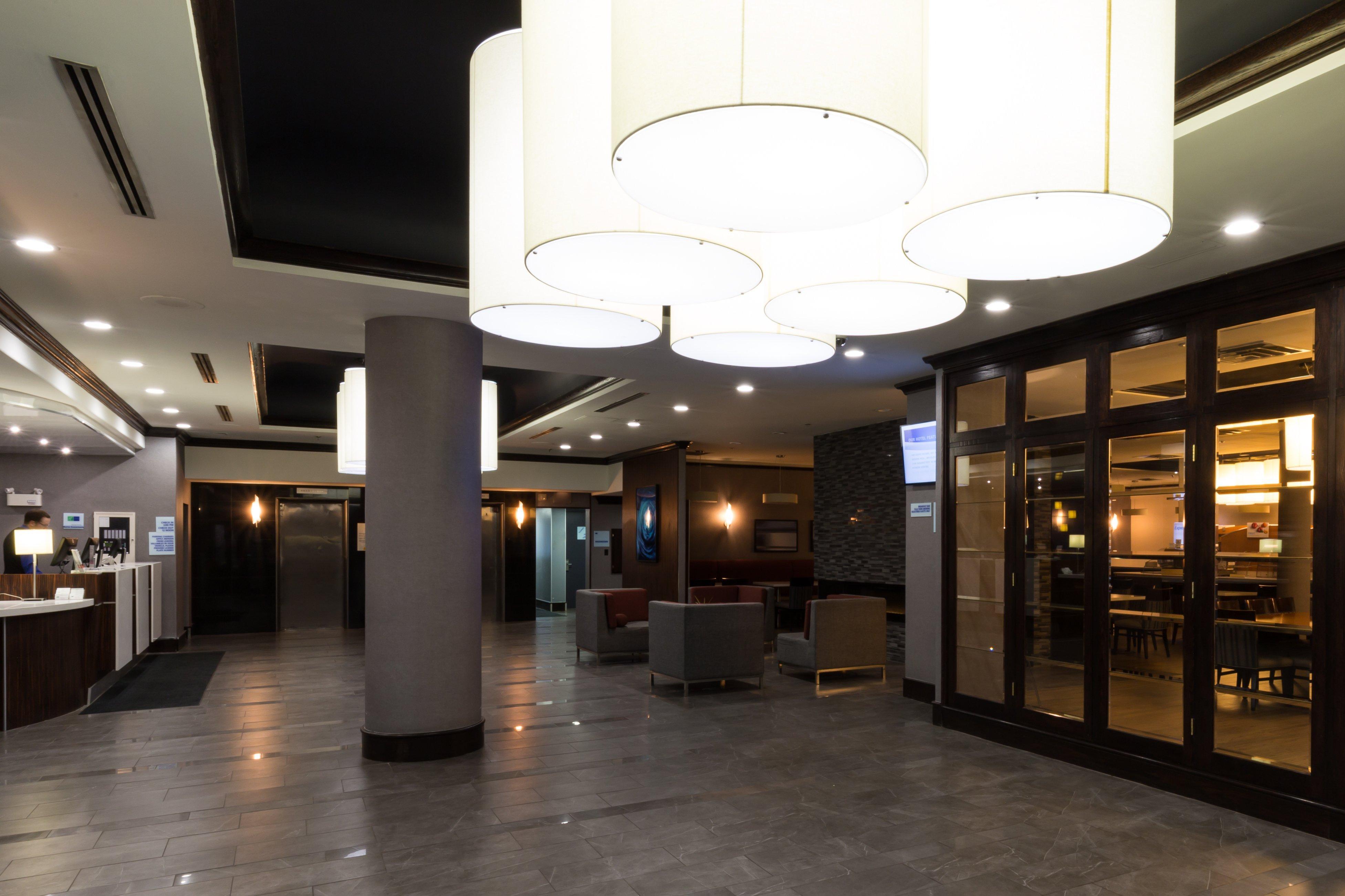 Holiday Inn Express Edmonton Downtown By Ihg Exterior photo